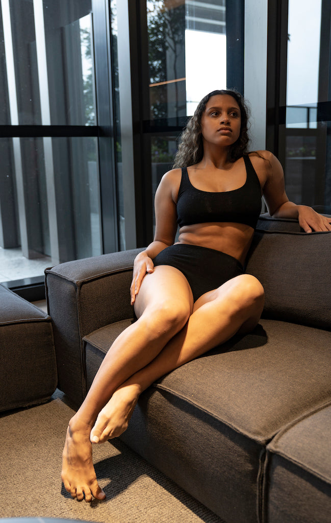 Skyla Crop Top Black - swimm